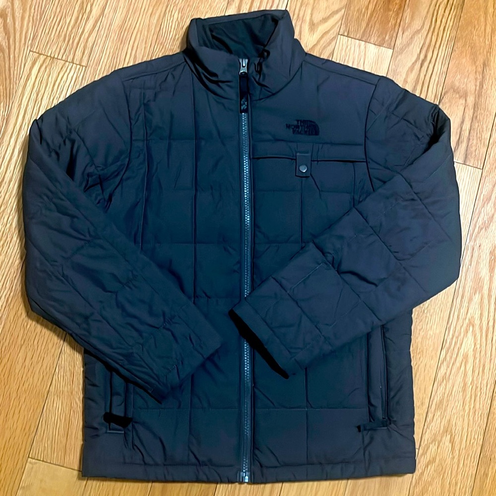 Like NEW! The North Face jacket! M youth